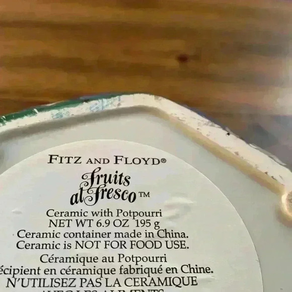 Vintage Fruits Al Fresco Ceramic Potpourri Bowl by Fitz and Floyd - Picture 6 of 7